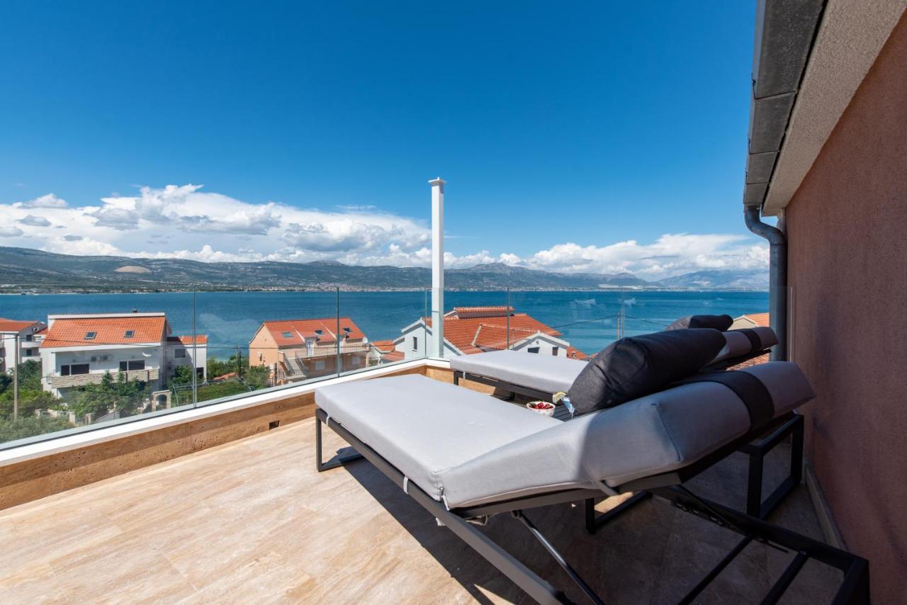 Apartments Belmat Trogir Bagian luar foto