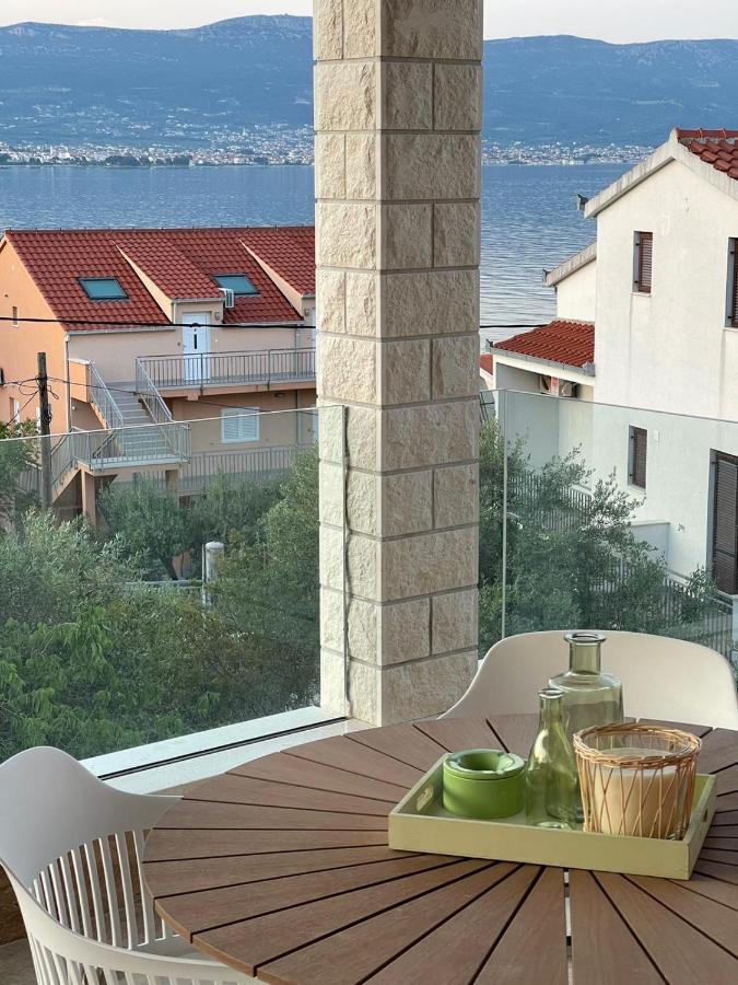 Apartments Belmat Trogir Bagian luar foto