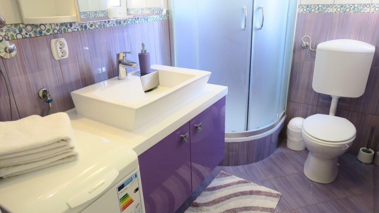 Apartments Belmat Trogir Bagian luar foto